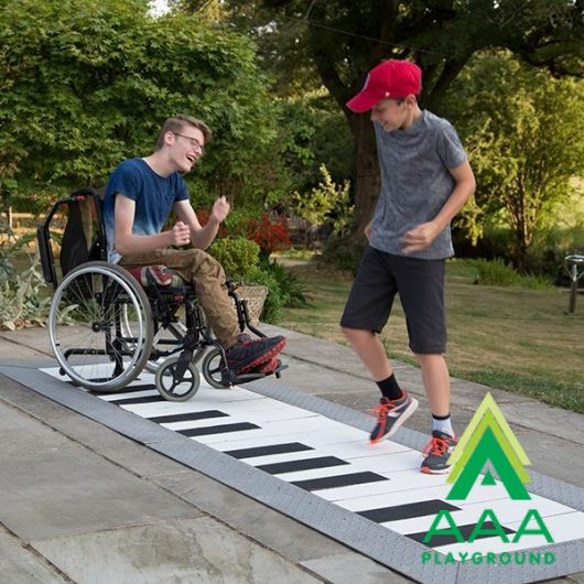 Percussion Play Grand Floor Piano